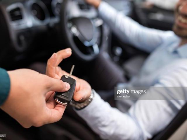 Шофьор под наем с Ваш или предоставен от нас автомобил!
