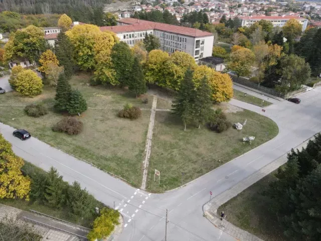 Продавам инвестиционен парцел в гр. Велики Преслав