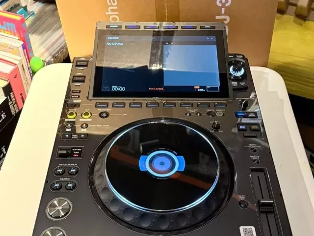 AlphaTheta CDJ-3000X, AlphaTheta Euphonia, Pioneer DJ DJM-A9, Pioneer CDJ-3000,  AlphaTheta XDJ-AZ, Pioneer OPUS-QUAD
